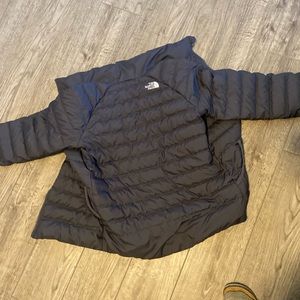 Girls youth large north face winter jacket.
